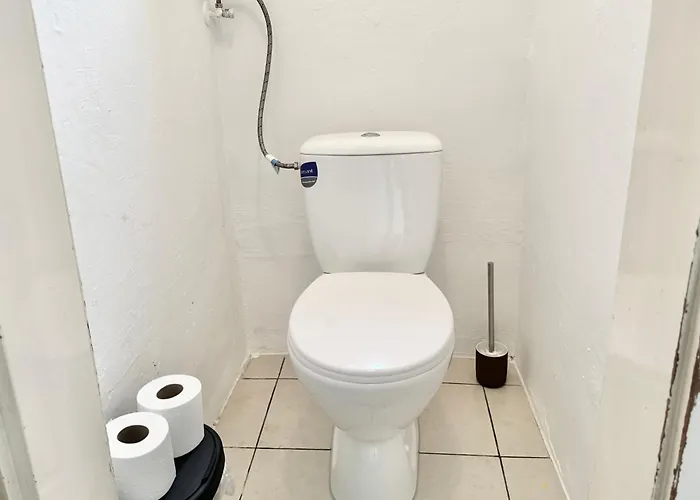 Daire Spacious 5-room With Free Parking