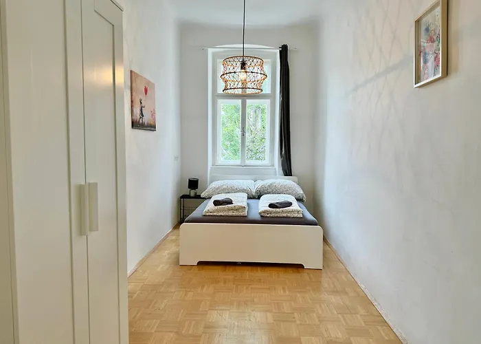Daire Spacious 5-room With Free Parking *
