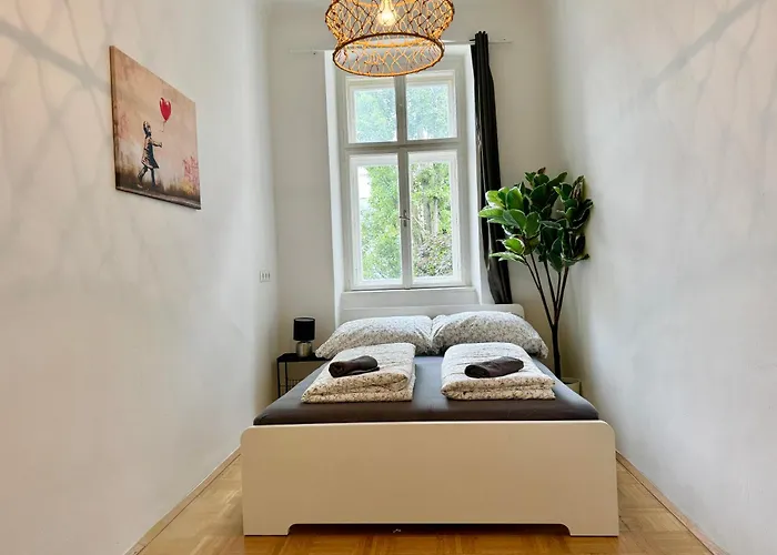 Spacious 5-room With Free Parking Viyana