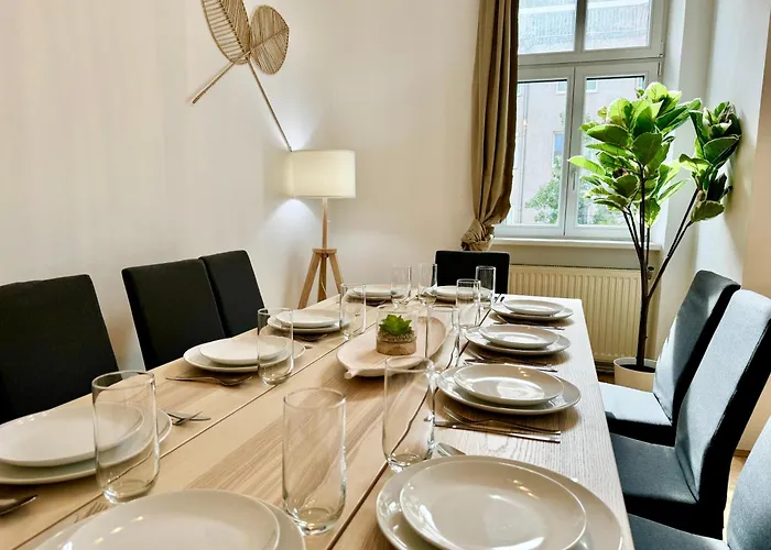Spacious 5-room With Free Parking Daire