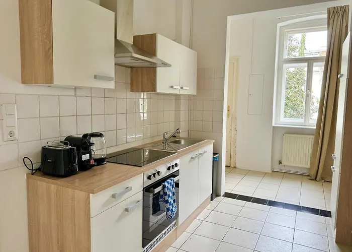 Spacious 5-room With Free Parking