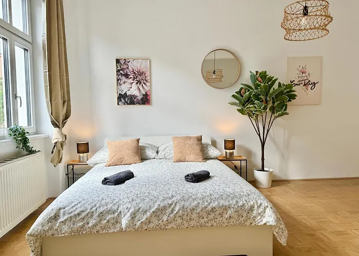 Spacious 5-room With Free Parking * Viyana