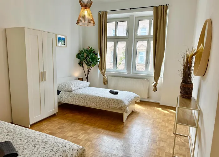 Daire Spacious 5-room With Free Parking